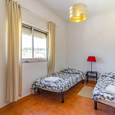 Caparica Apartament *